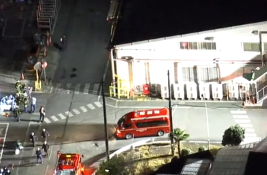 KRVAVI PIR U FABRICI, IMA POVREĐENIH Napadač koristio nož i nepoznatu tečnost, stižu snimci iz Japana! (VIDEO)